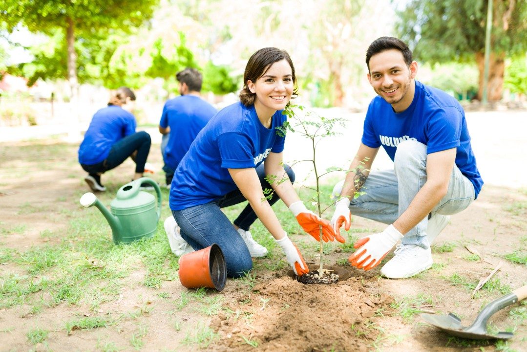 The Benefits of Community Service in Recovery