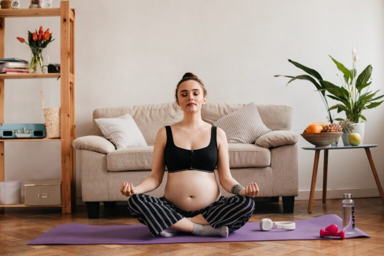 Prenatal-yoga