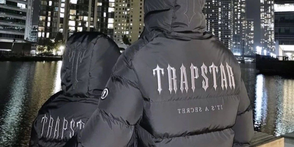 What Makes the Trapstar Coat a Must-Have This Season