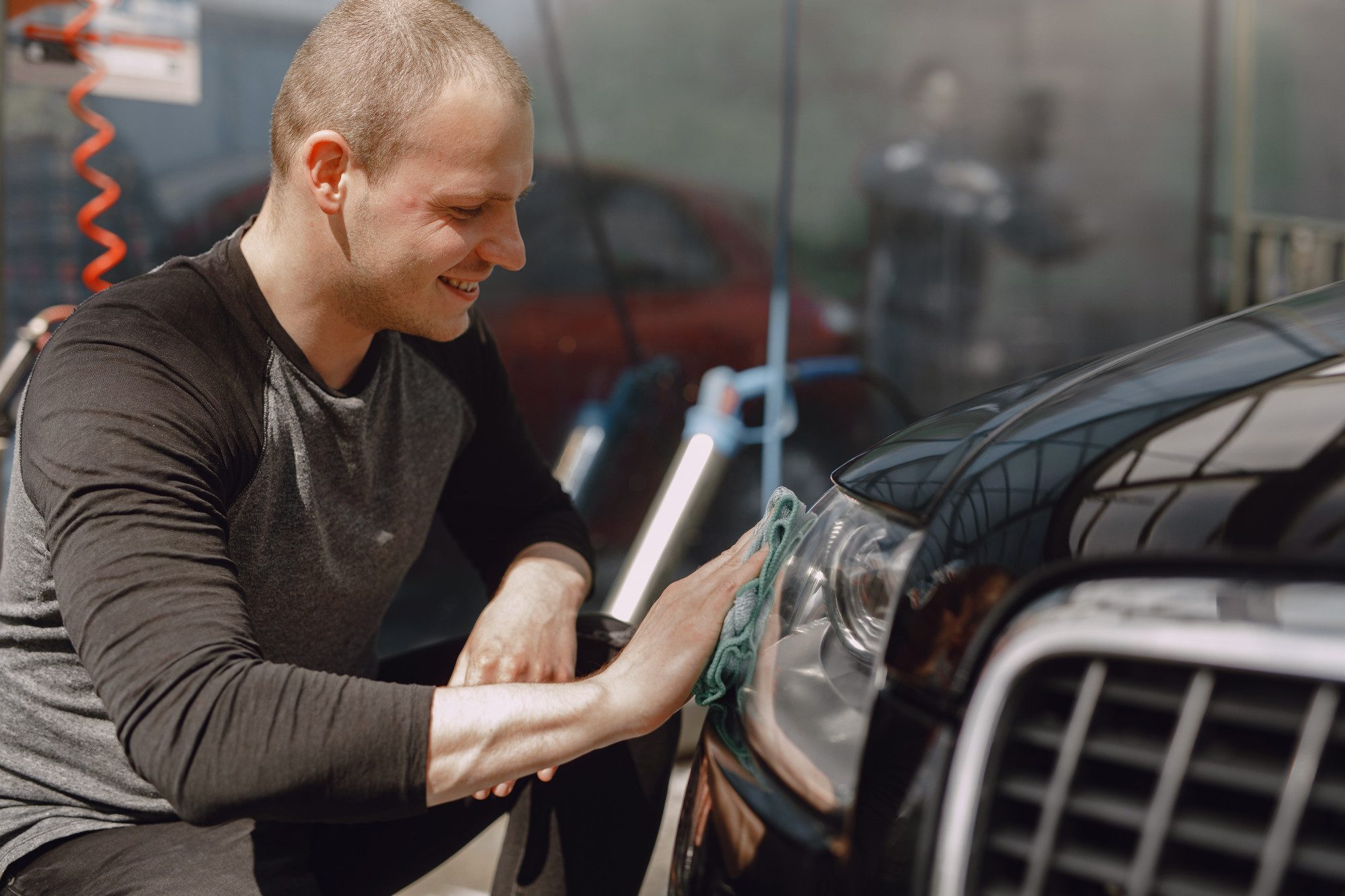 How Auto Glass Replacement Protects You and Your Family on the Road